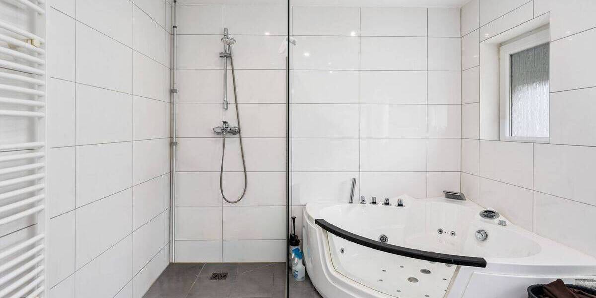 Reihenmittelhaus Bremen Lindenhof - 7 Zimmer, 167 m&sup2;, 489.000&euro; | Angebot:26796070