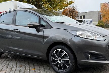 Ford Fiesta 140.000 km 5.990 &euro; Bremen 28329