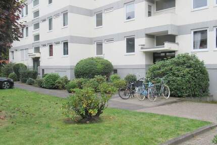 ANGEBOT! Schwachhausen – 1a gepfl. 3 Zi.Whng mit großen Balkon und 2 Garagen 3 zimmer