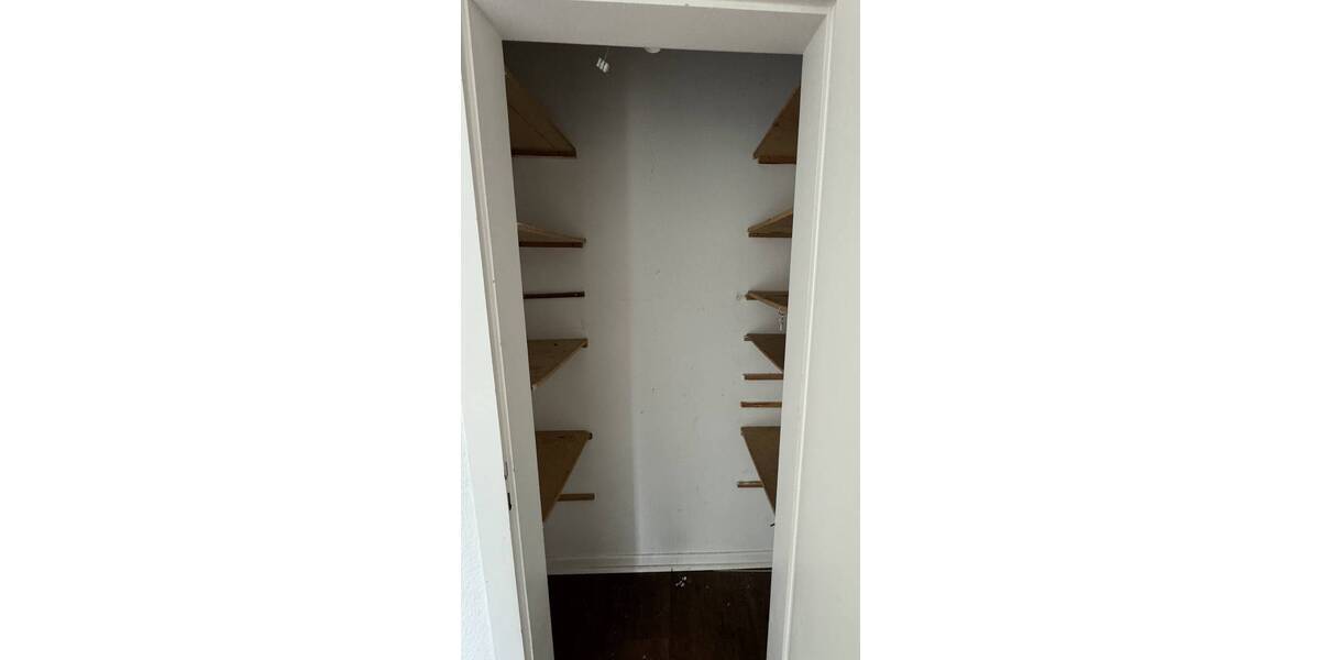Etagenwohnung Bremen Kattenturm - 2 Zimmer, 85 m&sup2;, 750&euro; | Angebot:26628741
