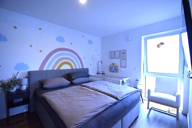 Neu ab 1.7.26 für 2 Personen 2-Zimmer-OG-Wohnung KfW 40+ Bauweise + Aufzug + Balkon + Carport - Etagenwohnung Weyhe | Angebot:25080176