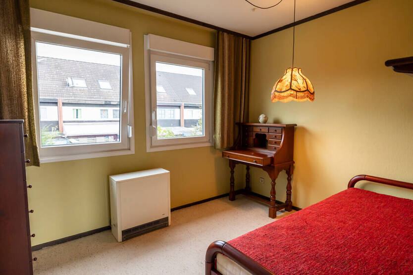 *** liebevolles RMH in ruhiger LAGE mit GARAGE und 6 ZIMMERN *** 6 zimmer