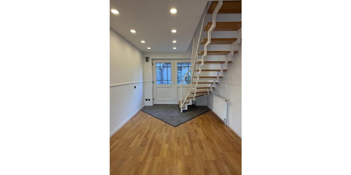 Geräumiges 5-Zimmer Einfamilienhaus mit Garage und Garten 5 zimmer