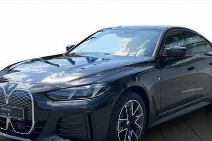 BMW i4 6.500 km 53.845 € Achim 28832
