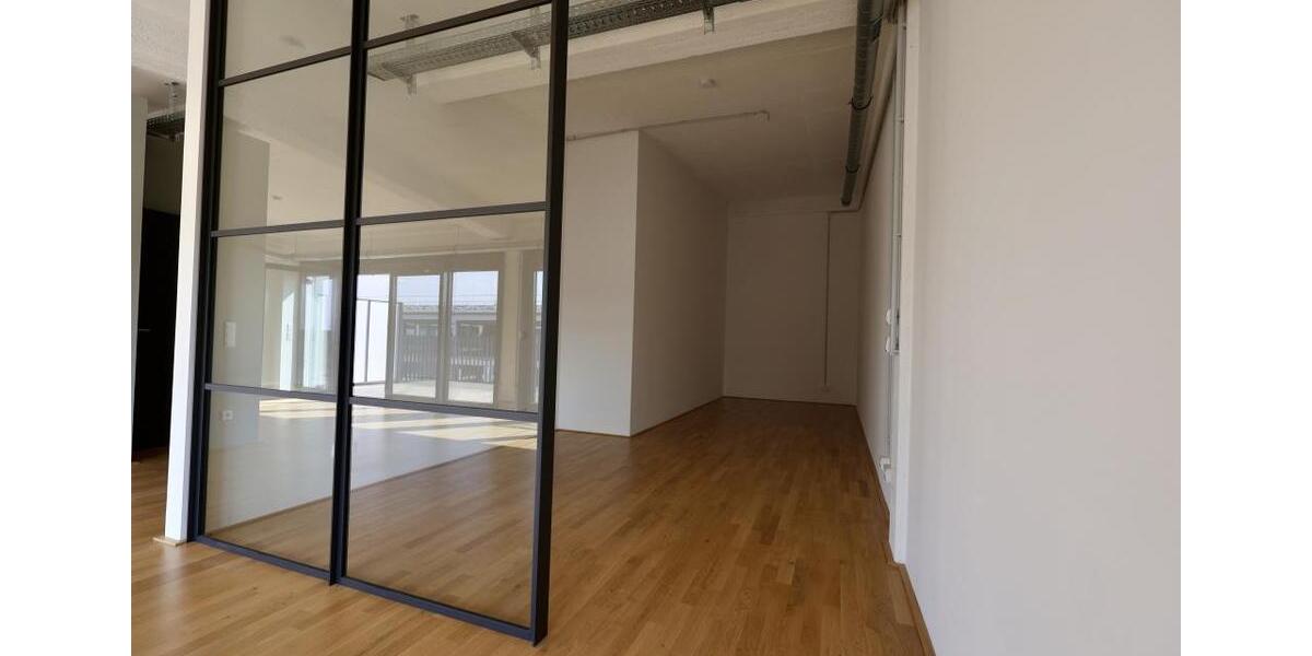 Etagenwohnung Bremen Häfen - 2 Zimmer, 90 m&sup2;, 1.289&euro; | Angebot:25476216