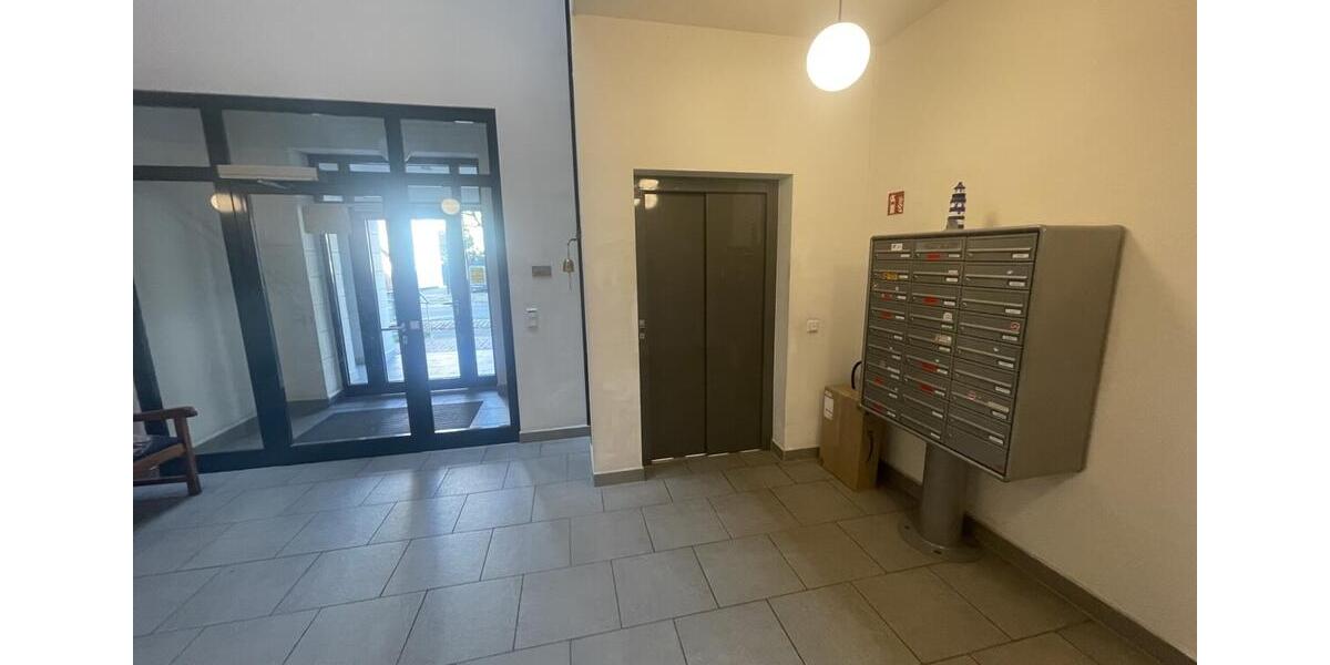 Etagenwohnung Bremen Gröpelingen - 3 Zimmer, 95 m&sup2;, 1.190&euro; | Angebot:23843427