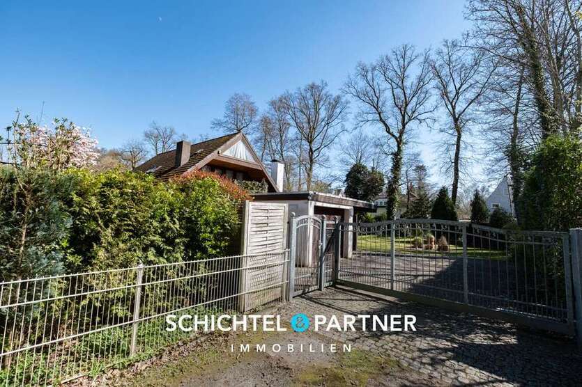 Haus zum Kaufen in Bremen 890.000 € 200 m²