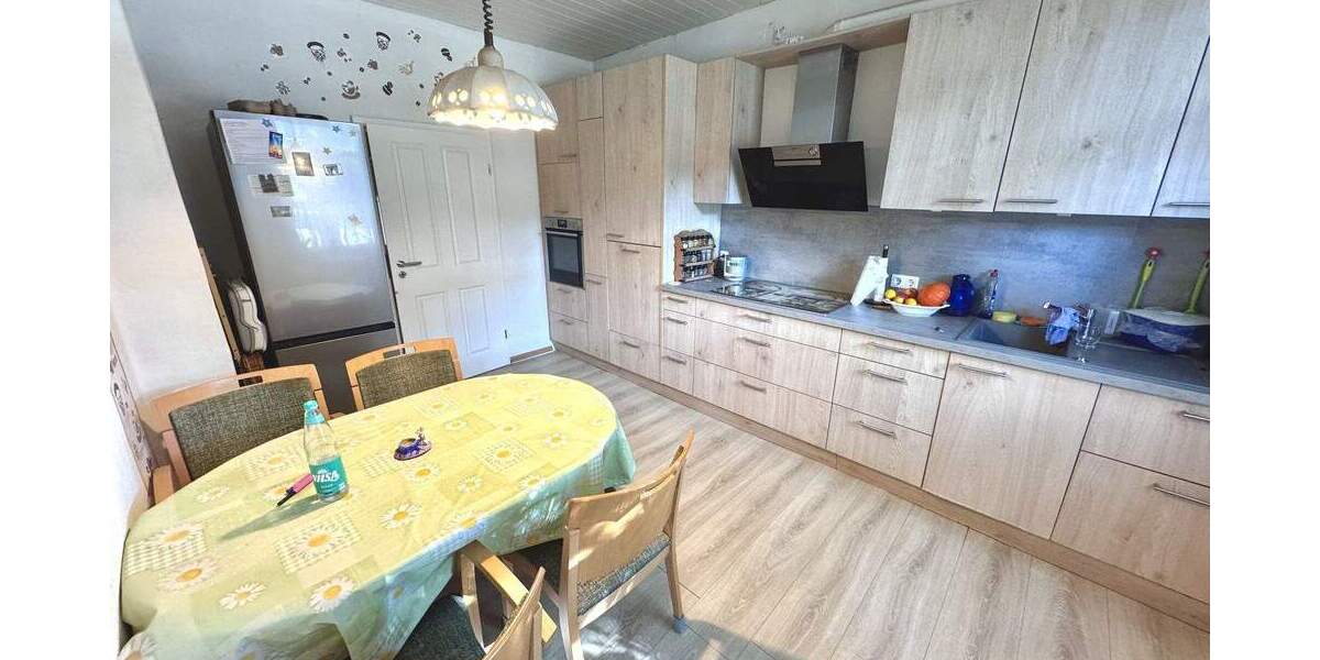 Mehrfamilienhaus, Wohnhaus Ritterhude - 7 Zimmer, 218 m&sup2;, 310.000&euro; | Angebot:25685803