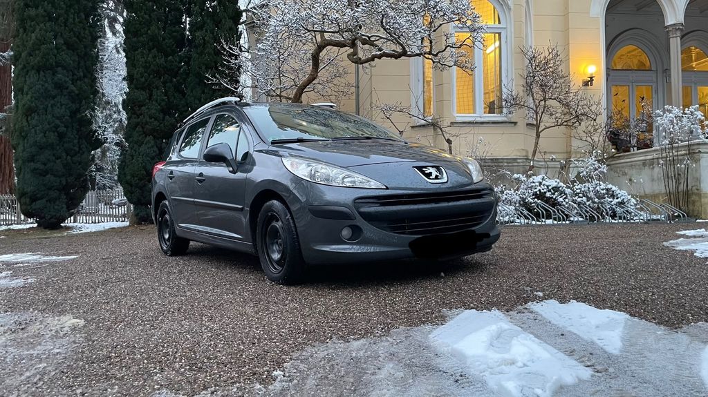 Peugeot 207 111.500 km 4.000 &euro; Achim 28832