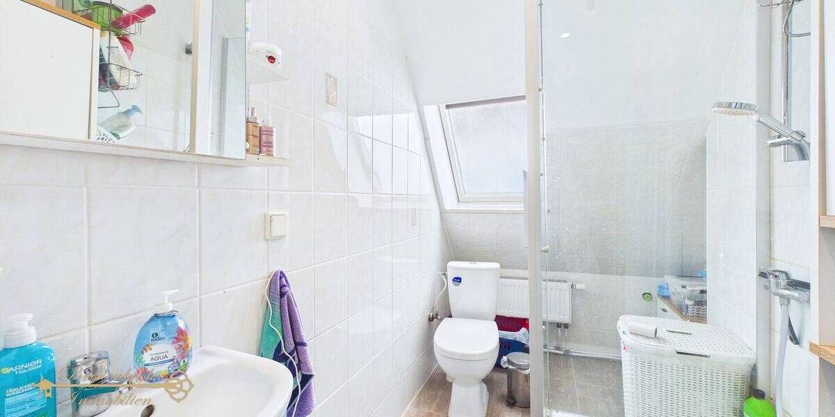 Mehrfamilienhaus, Wohnhaus Achim Uesen - 7 Zimmer, 220 m&sup2;, 430.000&euro; | Angebot:26875038