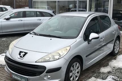 Peugeot 207 98.000 km 3.199 &euro; Lilienthal 28865
