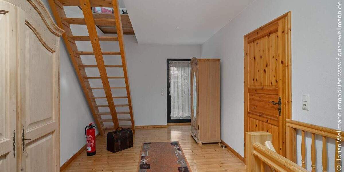 Oyten - Bassen | Gepflegtes Einfamilienhaus mit viel Platz, zwei Terrassen, großem Garten und Doppelgarage in idyllischer Ortsrandlage 7 zimmer