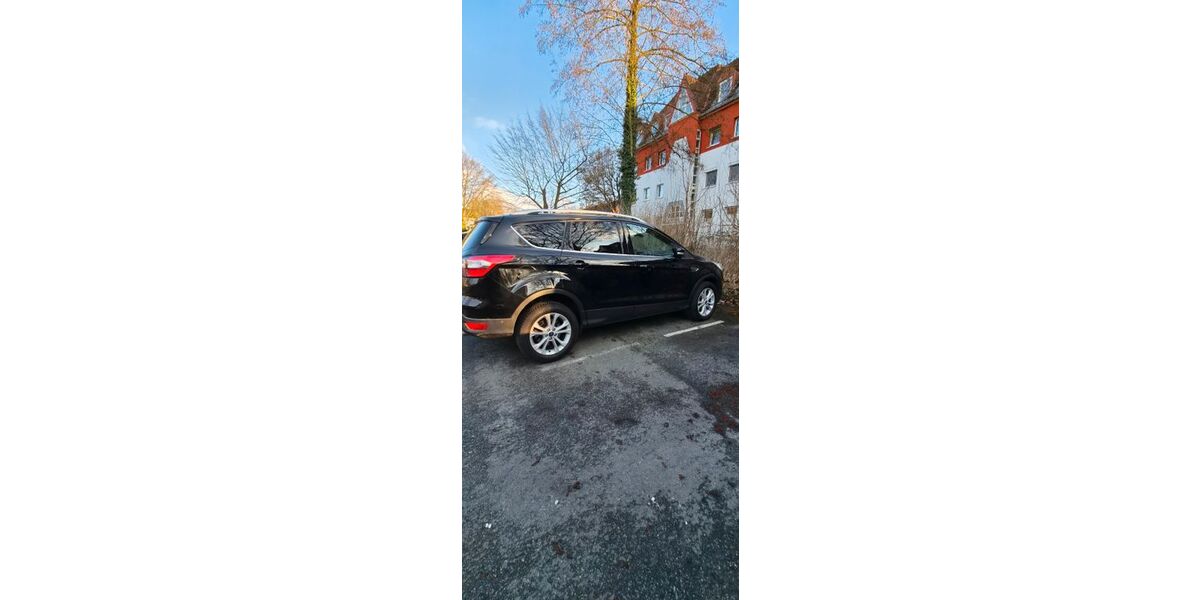 Ford Kuga 95.000 km 12.990 &euro; Bremen 28307