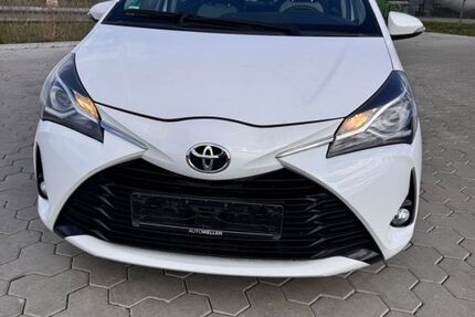 Toyota Yaris 104.000 km 9.900 &euro; Stuhr 28816