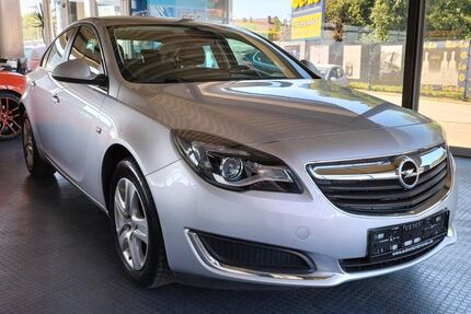 Opel Insignia 111.300 km 11.200 € Bremen 28201