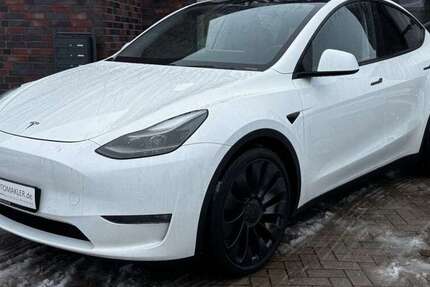 Tesla Model Y 87.131 km 32.940 &euro; Syke 28857