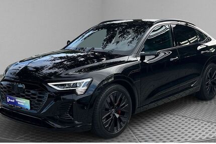 Audi Q8 e-tron 30.200 km 62.790 € Weyhe 28844