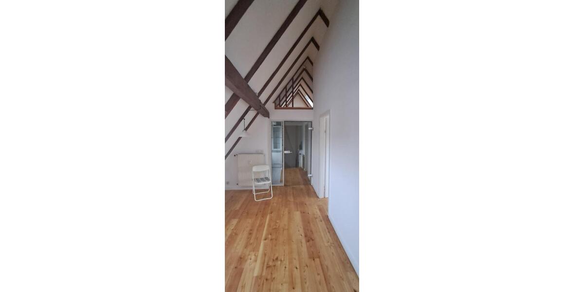 Dachgeschoßwohnung Bremen Schwachhausen - 2 Zimmer, 50 m&sup2;, 160.000&euro; | Angebot:25117810