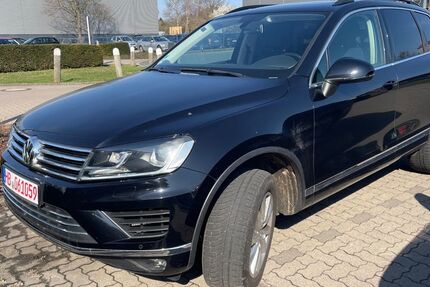 VW Touareg 258.900 km 13.900 &euro; Bremen 28307