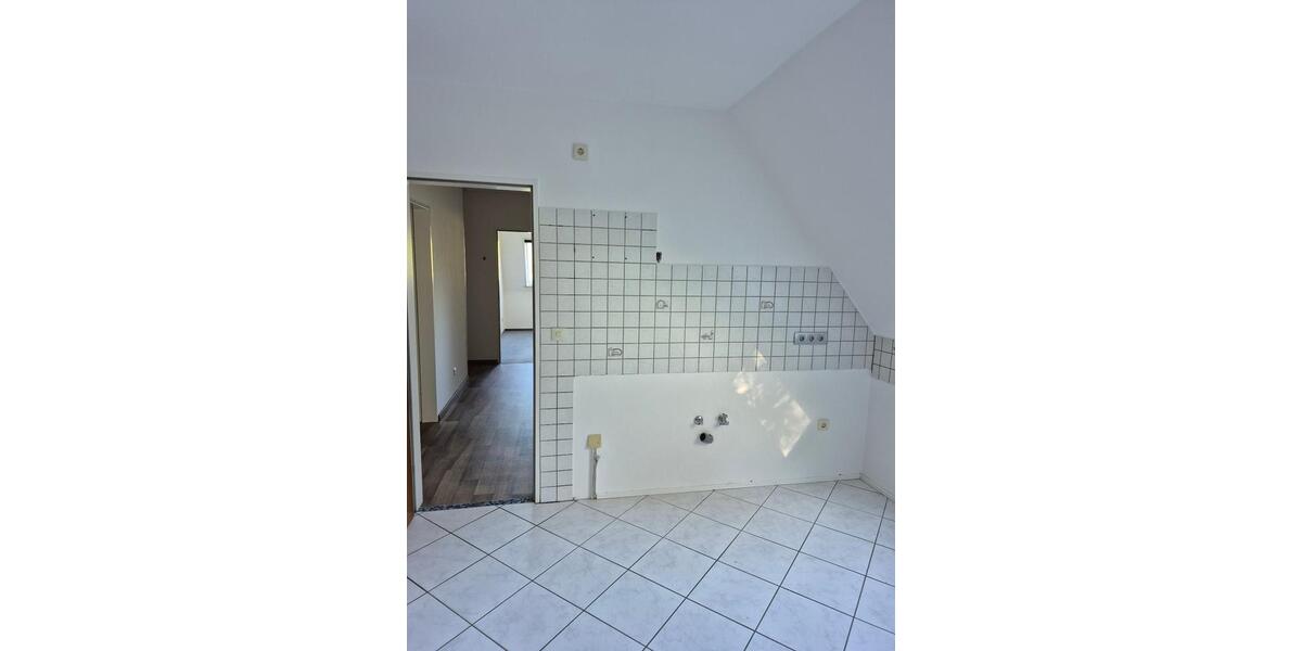 Dachgeschoßwohnung Bremen Blumenthal - 3 Zimmer, 90 m&sup2;, 750&euro; | Angebot:26564778