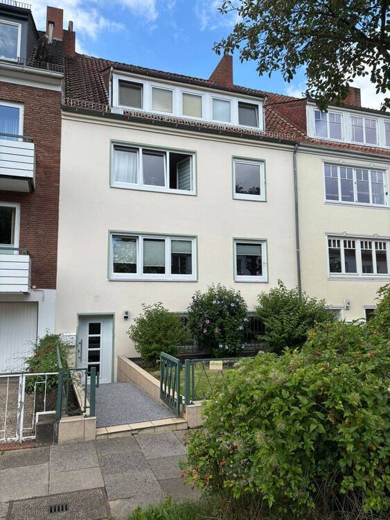 1a Lage… Bremen-Schwachhausen schmuckes MFH 3 Wohneinheiten + Keller, idyllischer Garten in Südwestlage 9 zimmer