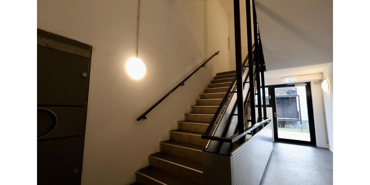 Etagenwohnung Bremen Häfen - 2 Zimmer, 90 m&sup2;, 1.289&euro; | Angebot:25476216