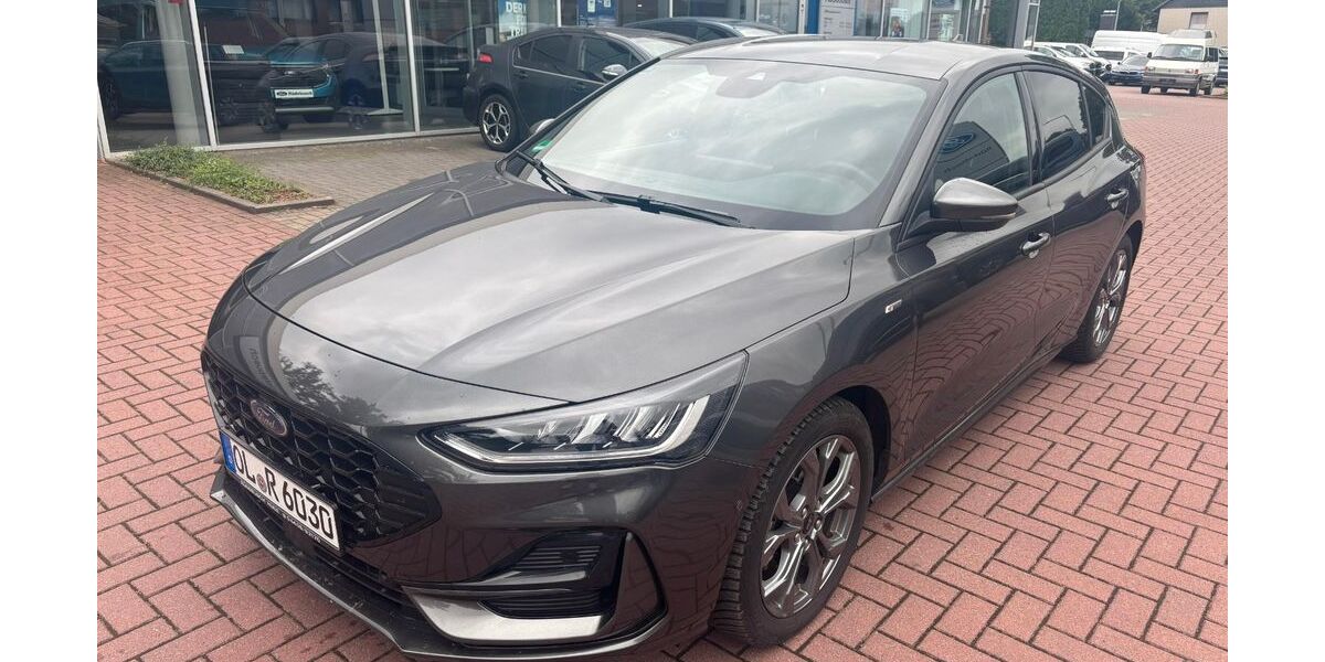 Ford Focus 32.999 km 23.490 &euro; Hude 27798