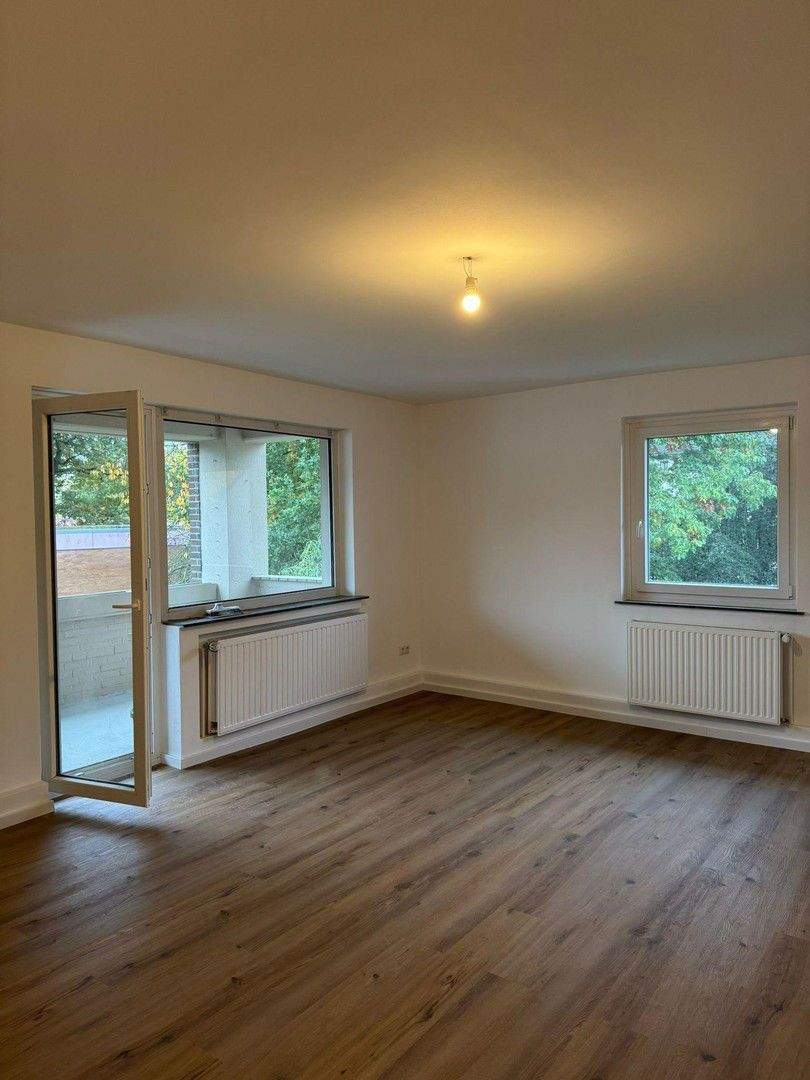 Moderne 3-Zimmer-Wohnung mit Balkon, Einbauküche & Garage - Erstbezug nach Sanierung 3 zimmer
