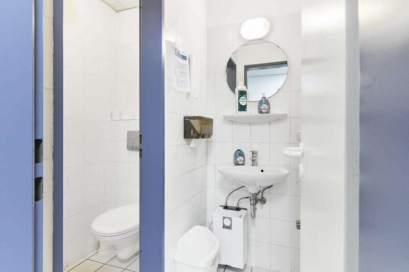 Ab sofort: Ruhige, großzügige Bürofläche in zentraler Lage Achims für Büro, Praxis, Dienstleistung! zimmer