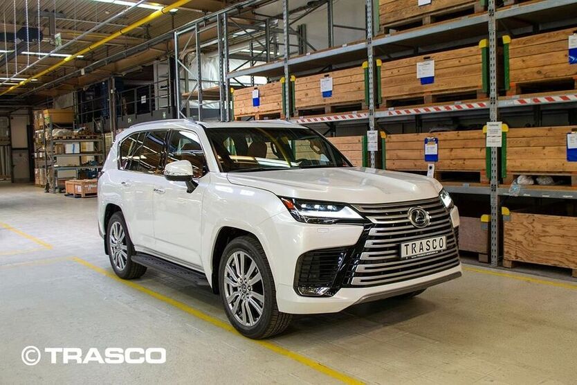 LX 570