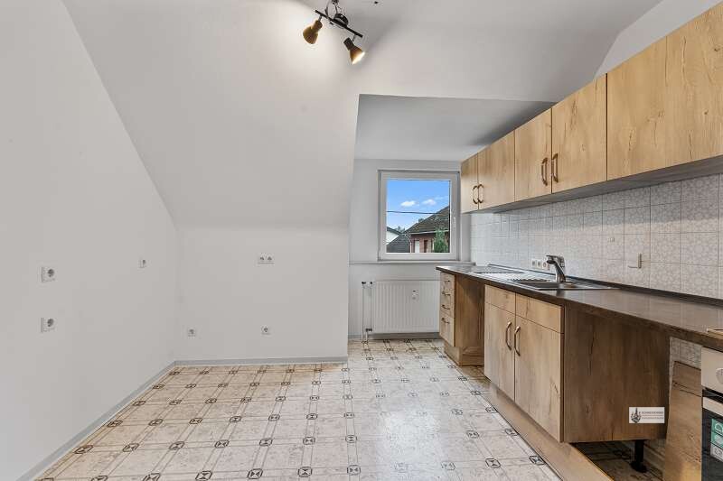 Eigentumswohnung im 2 Fam. Haus auch als Büro nutzbar großer Garten, Sauna, Garage unter 1.500 EURm² - Etagenwohnung Syke Lindhof | Angebot:27266148