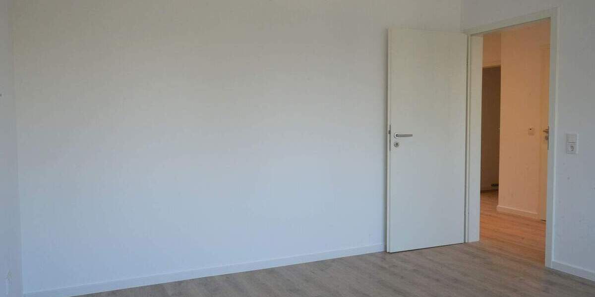 Etagenwohnung Bremen Woltmershausen - 2 Zimmer, 67 m&sup2;, 790&euro; | Angebot:25401963