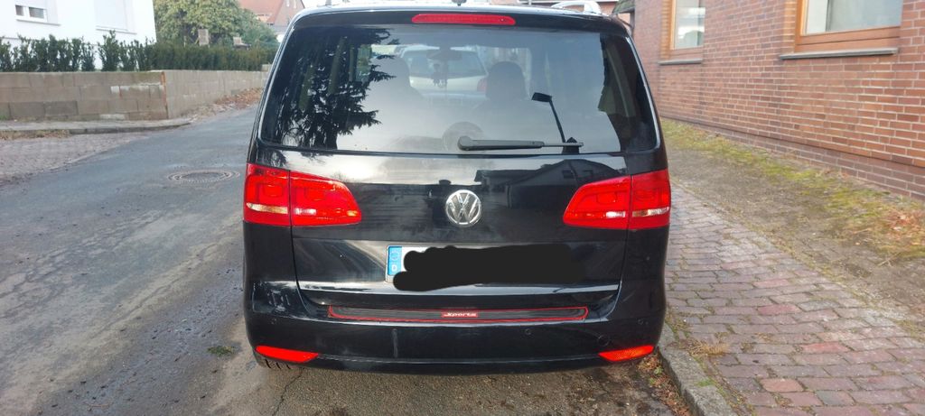 VW Touran 218.000 km 8.000 &euro; Osterholz-Scharmbeck 27711
