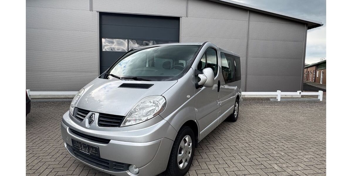 Renault Trafic 153.000 km 10.800 &euro; Ganderkesse 27777