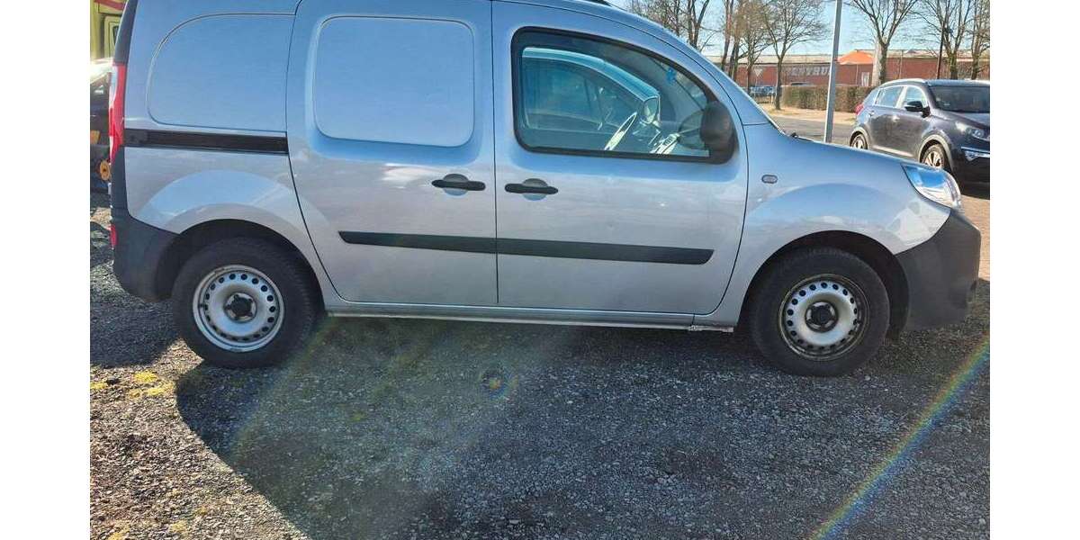 Renault Kangoo 126.127 km 6.999 &euro; Achim 28832