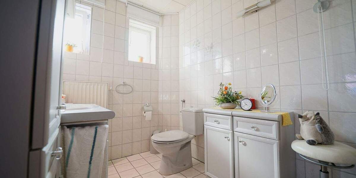 Einfamilienhaus Ritterhude - 7 Zimmer, 185 m&sup2;, 380.000&euro; | Angebot:25769344