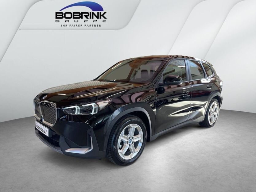 BMW iX1 15.709 km 44.900 € Bremen 28757