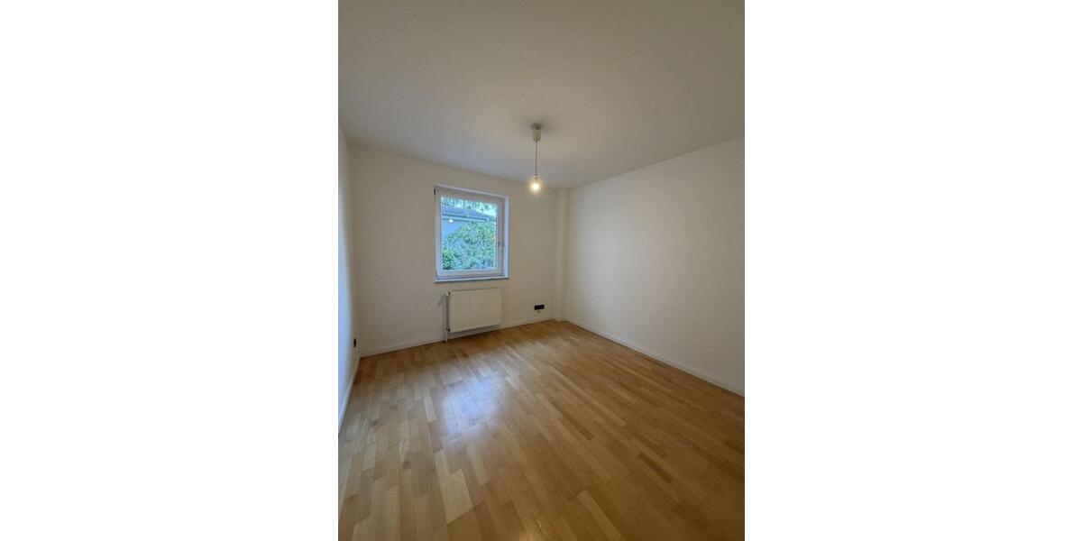 Geräumiges 5-Zimmer Einfamilienhaus mit Garage und Garten 5 zimmer