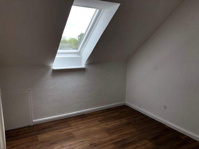 Etagenwohnung Delmenhorst Deichhorst - 4 Zimmer, 107 m&sup2;, 620&euro; | Angebot:24794245