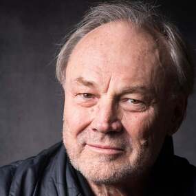 Weihnachtslesung mit Klaus Maria Brandauer 13.12.2025 Metropol Theater Bremen