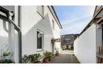 Bezugsfrei ab 01.07.26 - Zweifamilienhaus mit Gartenanteil & Terrasse 7 zimmer