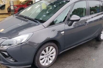 Opel Zafira Tourer 128.700 km 8.700 &euro; Groß Ippener 27243
