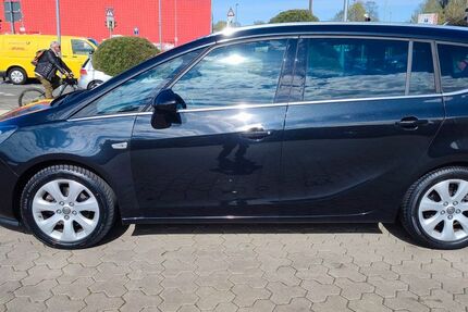 Opel Zafira Tourer 219.876 km 5.900 &euro; Bremen 28215