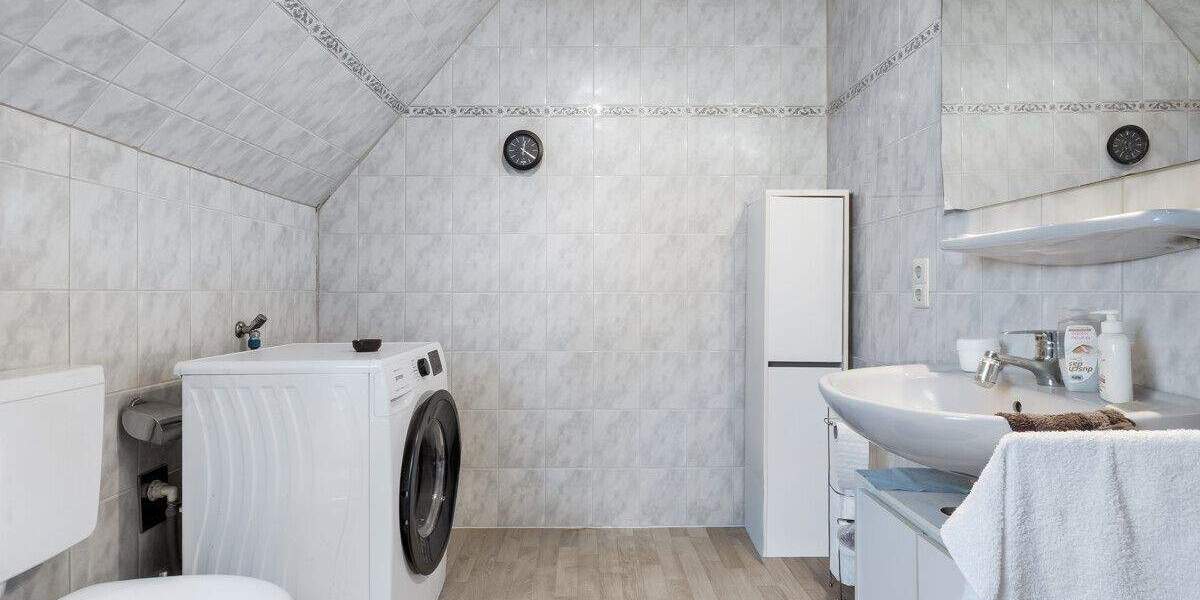 Doppelhaushälfte Emtinghausen - 6 Zimmer, 127 m&sup2;, 299.000&euro; | Angebot:25670976