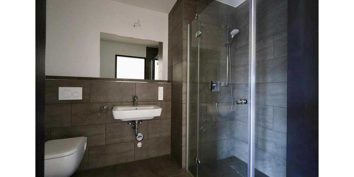 Etagenwohnung Bremen Häfen - 2 Zimmer, 90 m&sup2;, 1.289&euro; | Angebot:25476216