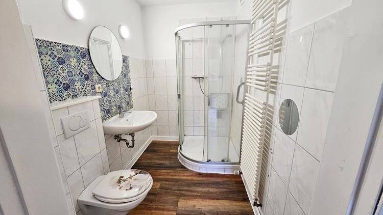 Doppelhaushälfte Grasberg - 9 Zimmer, 180 m&sup2;, 299.000&euro; | Angebot:25998715