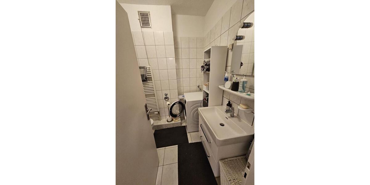 Dachgeschoßwohnung Bremen Vegesack - 4 Zimmer, 70 m&sup2;, 99.000&euro; | Angebot:26248699