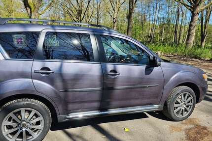 Mitsubishi Outlander 212.568 km 5.200 &euro; Bremen, Stadt 28307