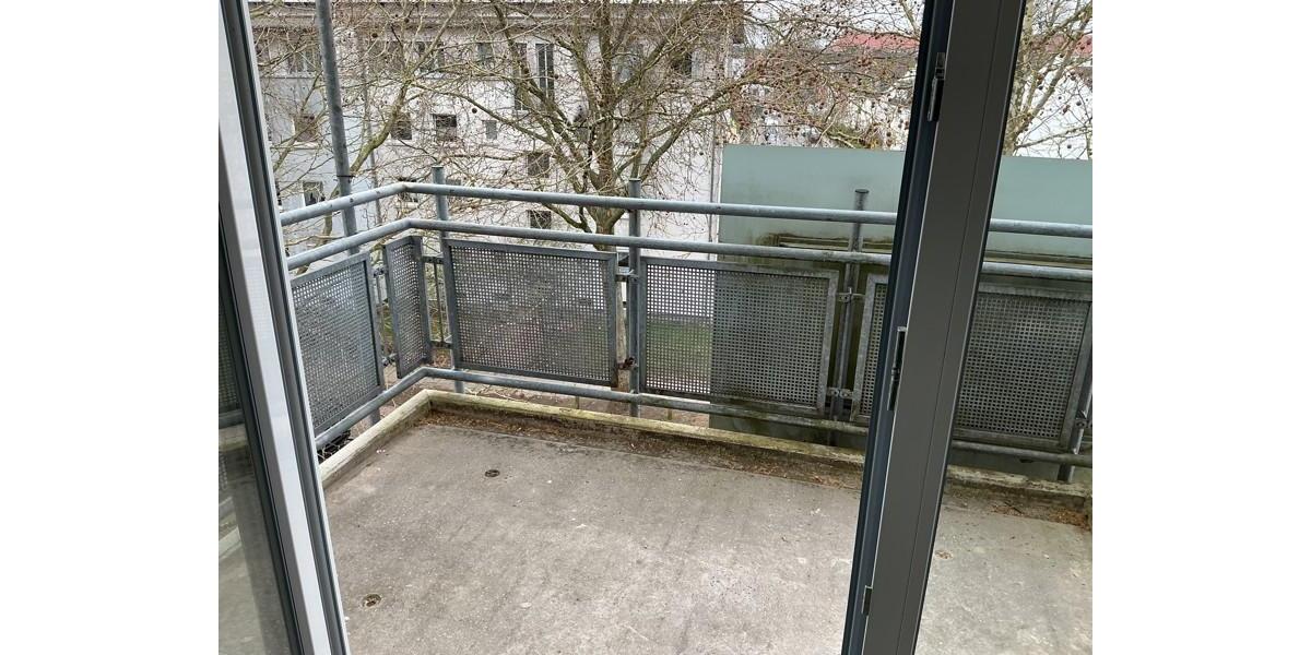 Dachgeschoßwohnung Bremen Burglesum - 2.5 Zimmer, 56 m&sup2;, 623&euro; | Angebot:25081350