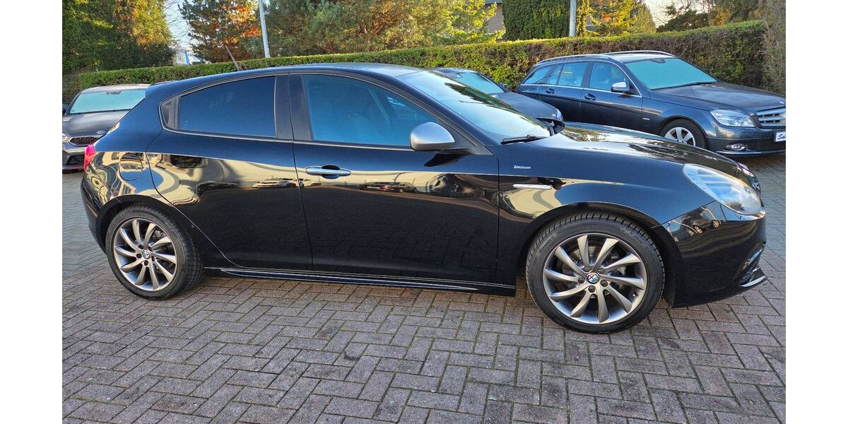 Alfa Romeo Giulietta 101.600 km 6.500 &euro; Bremen-Stuhr 28816